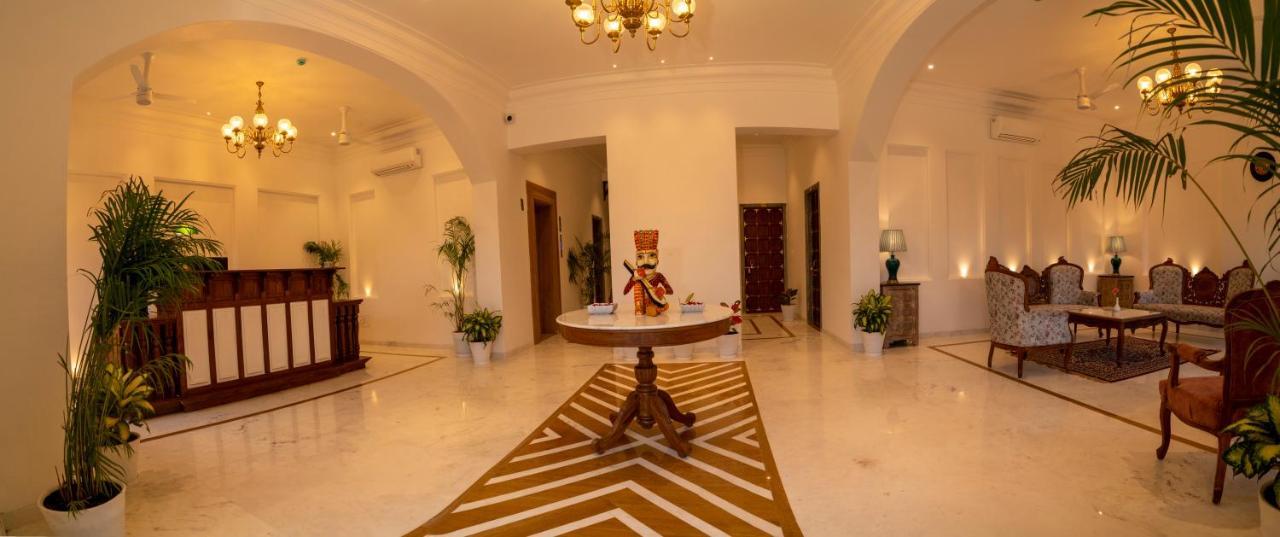Khamma Ghani A Boutique Hotel อุเดเปอร์ ภายนอก รูปภาพ