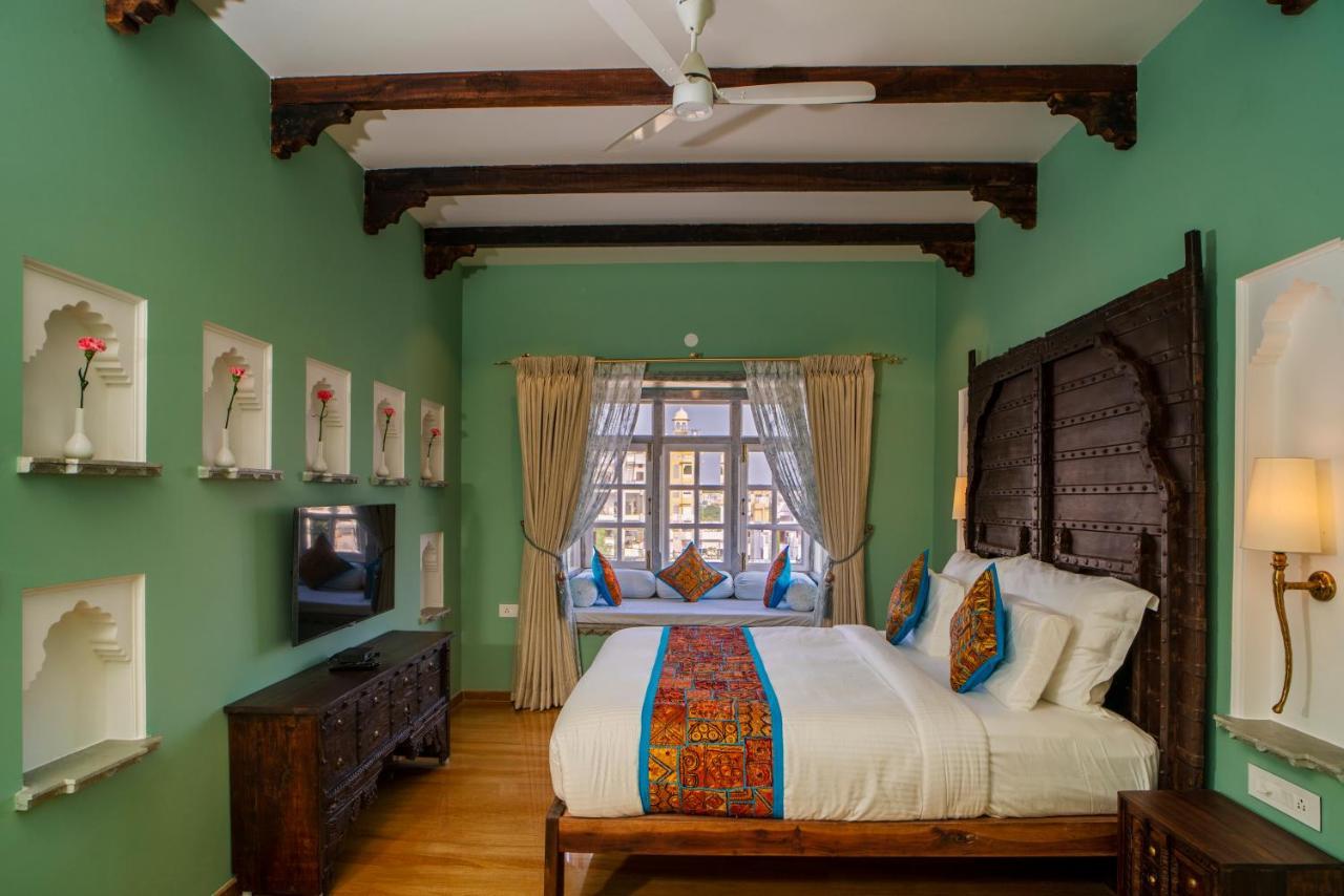 Khamma Ghani A Boutique Hotel อุเดเปอร์ ภายนอก รูปภาพ