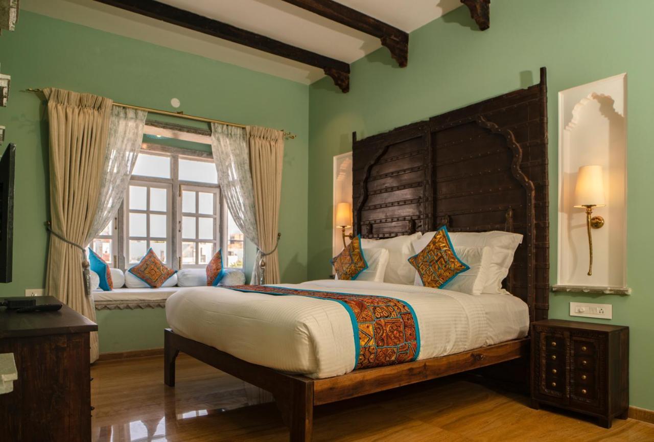 Khamma Ghani A Boutique Hotel อุเดเปอร์ ภายนอก รูปภาพ