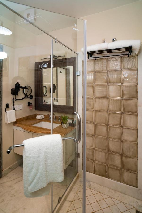 Khamma Ghani A Boutique Hotel อุเดเปอร์ ภายนอก รูปภาพ
