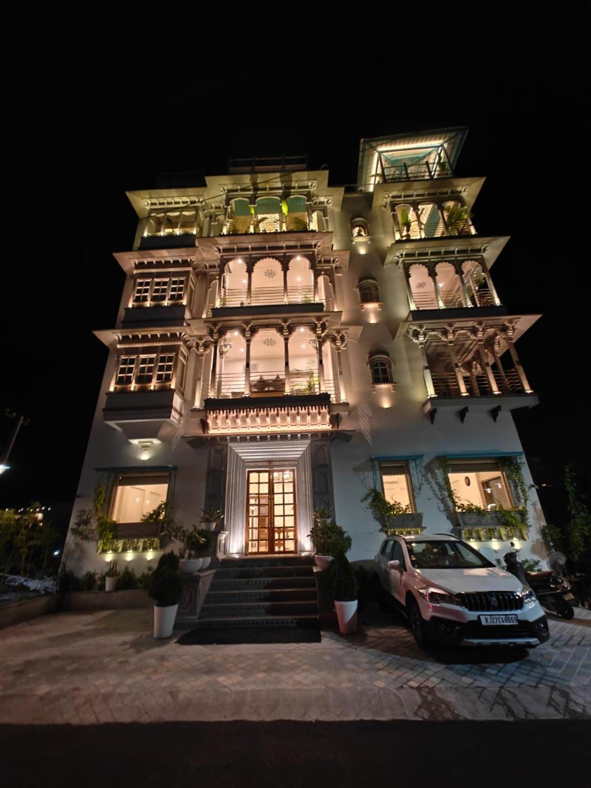 Khamma Ghani A Boutique Hotel อุเดเปอร์ ภายนอก รูปภาพ